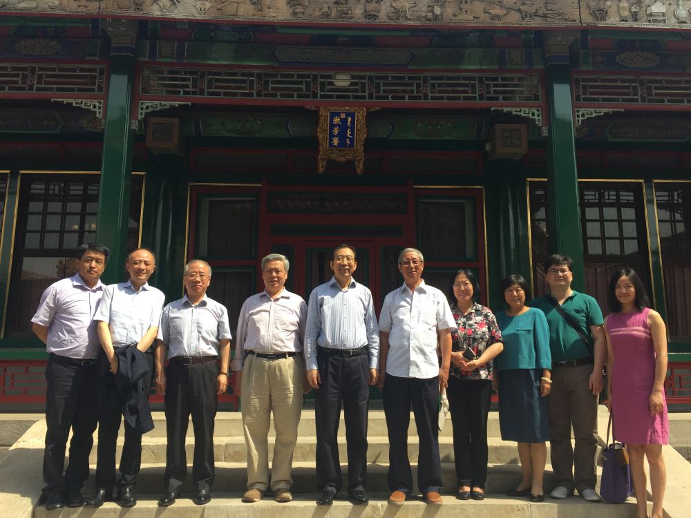 吴海龙会长赴故宫博物院参观考察