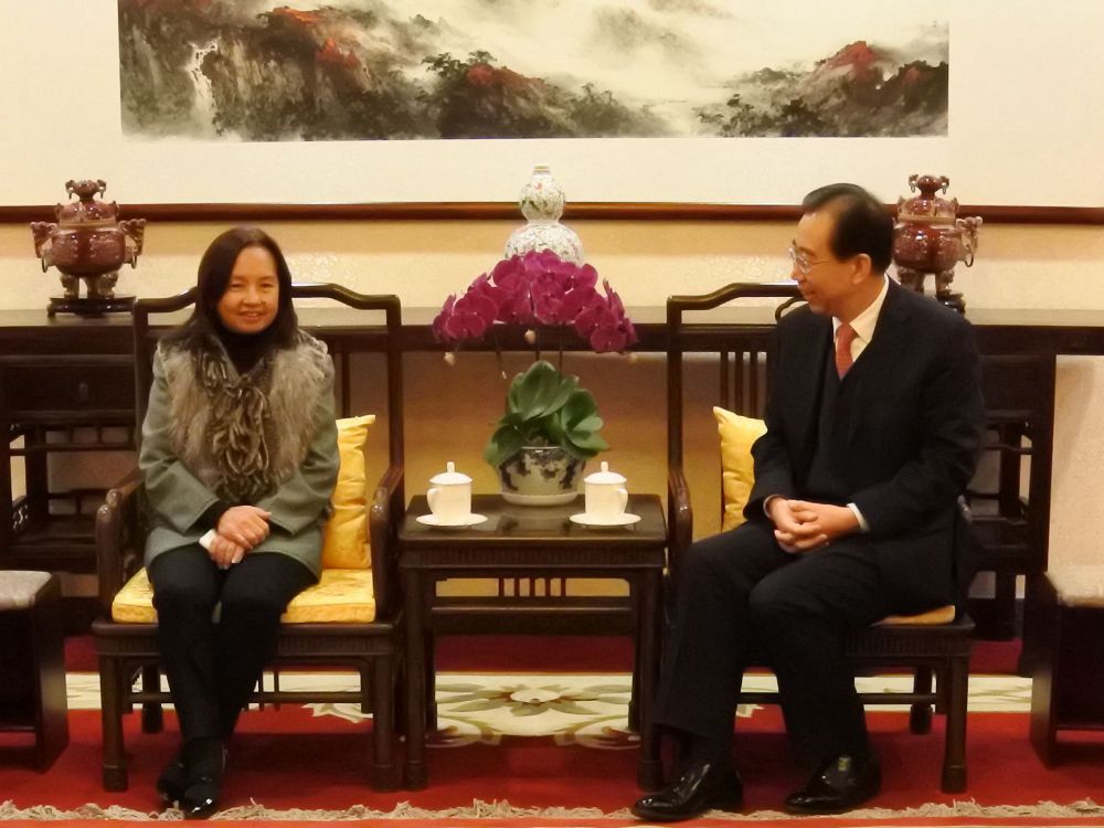 吴海龙会长会见并宴请菲律宾前总统阿罗约