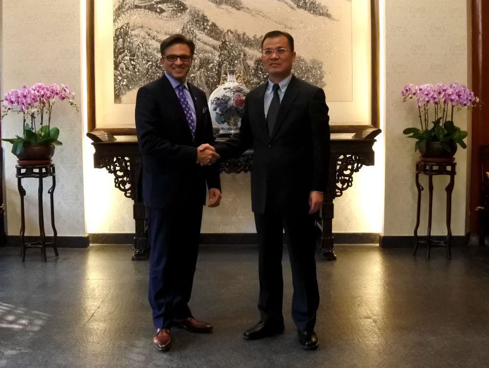 赵卫平副会长会见加拿大商业委员会主席古蒂?海德