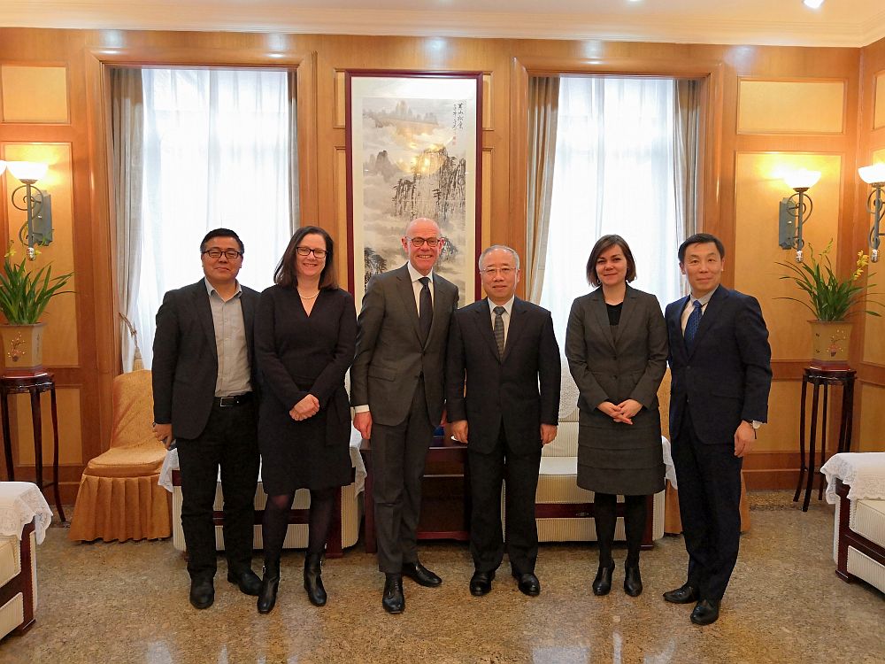 梁建全副会长会见德国大众汽车集团对外事务负责人托马斯?施泰格