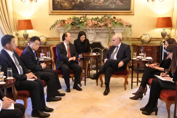 李惠来副会长率团访问马耳他