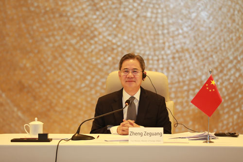 外交部副部长郑泽光与美国国会议员举行视频对话，强调美方应停止负面言行，与中方共同推动两国关系回到正确轨道