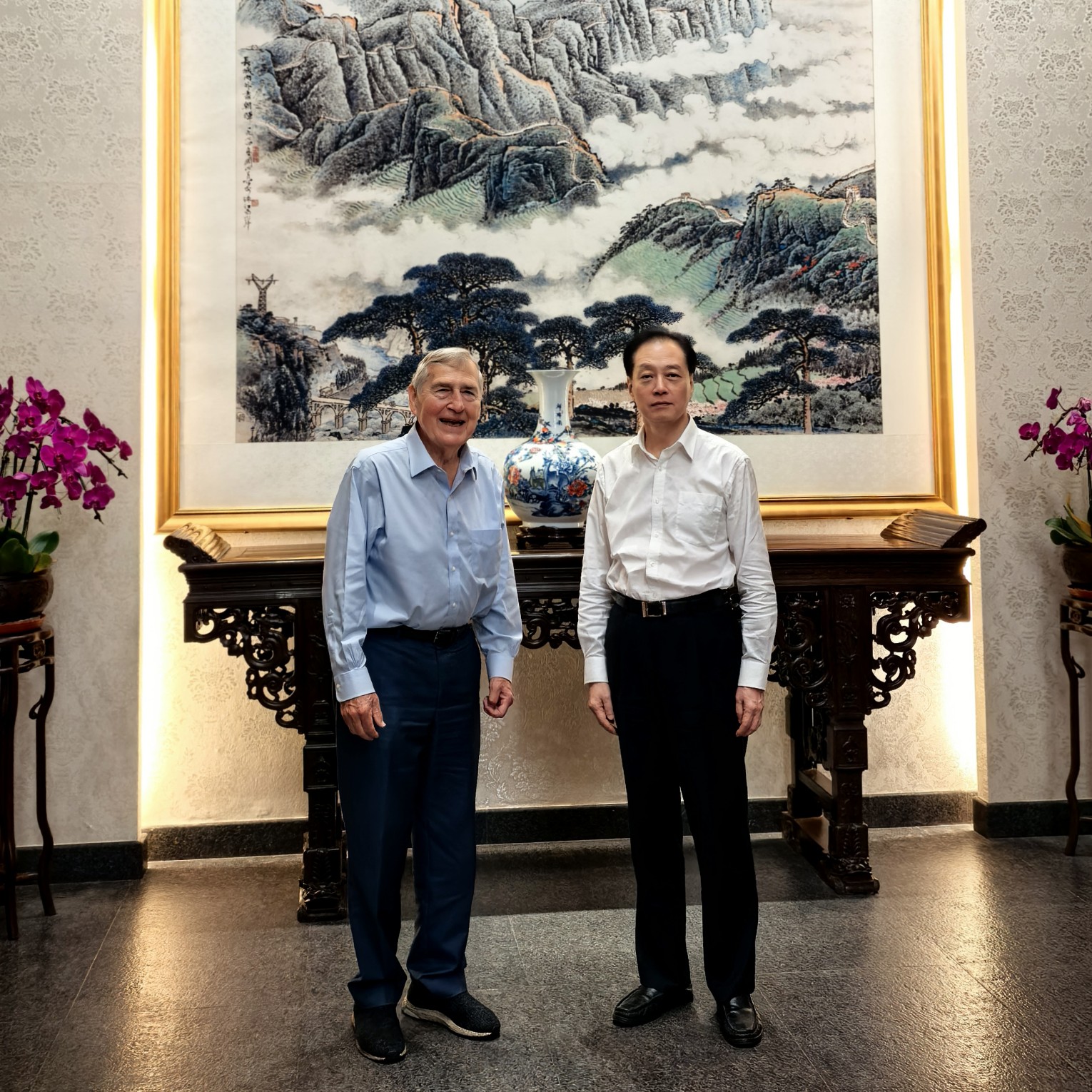 王超会长会见哈佛大学教授艾利森