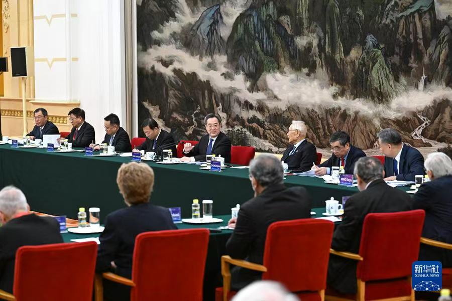 丁薛祥会见2024年“读懂中国”国际会议外方嘉宾